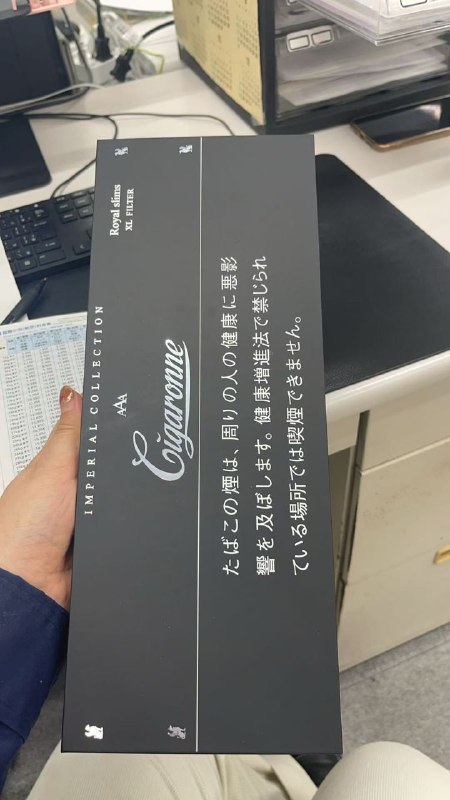 卡比龙总裁黑的，11000/条，现货3条