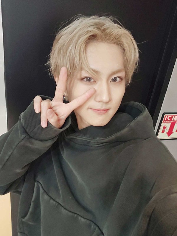 ywonnieೀ