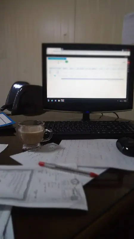 زرآ خآنومی