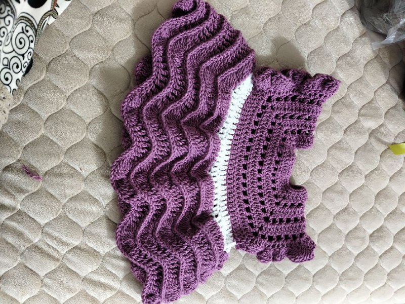 فلـــونا 🪡للكروشــــيـــة 🧶🧣