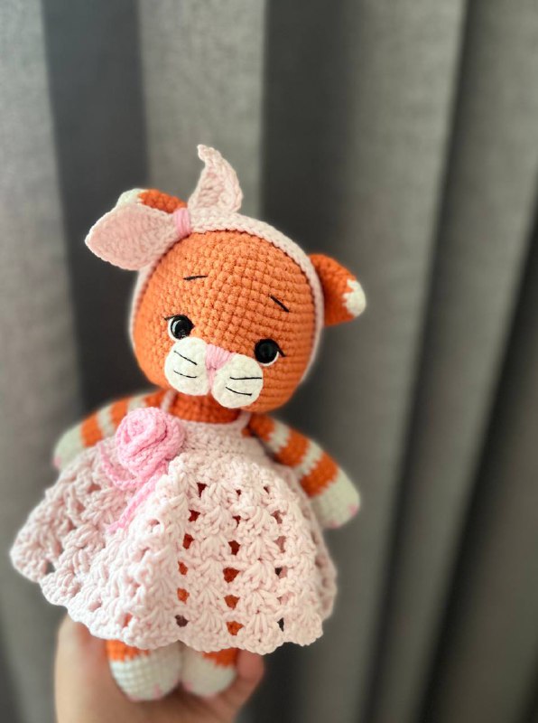 Knitted dolls Zukhra