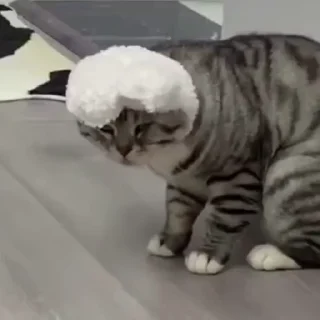 😐